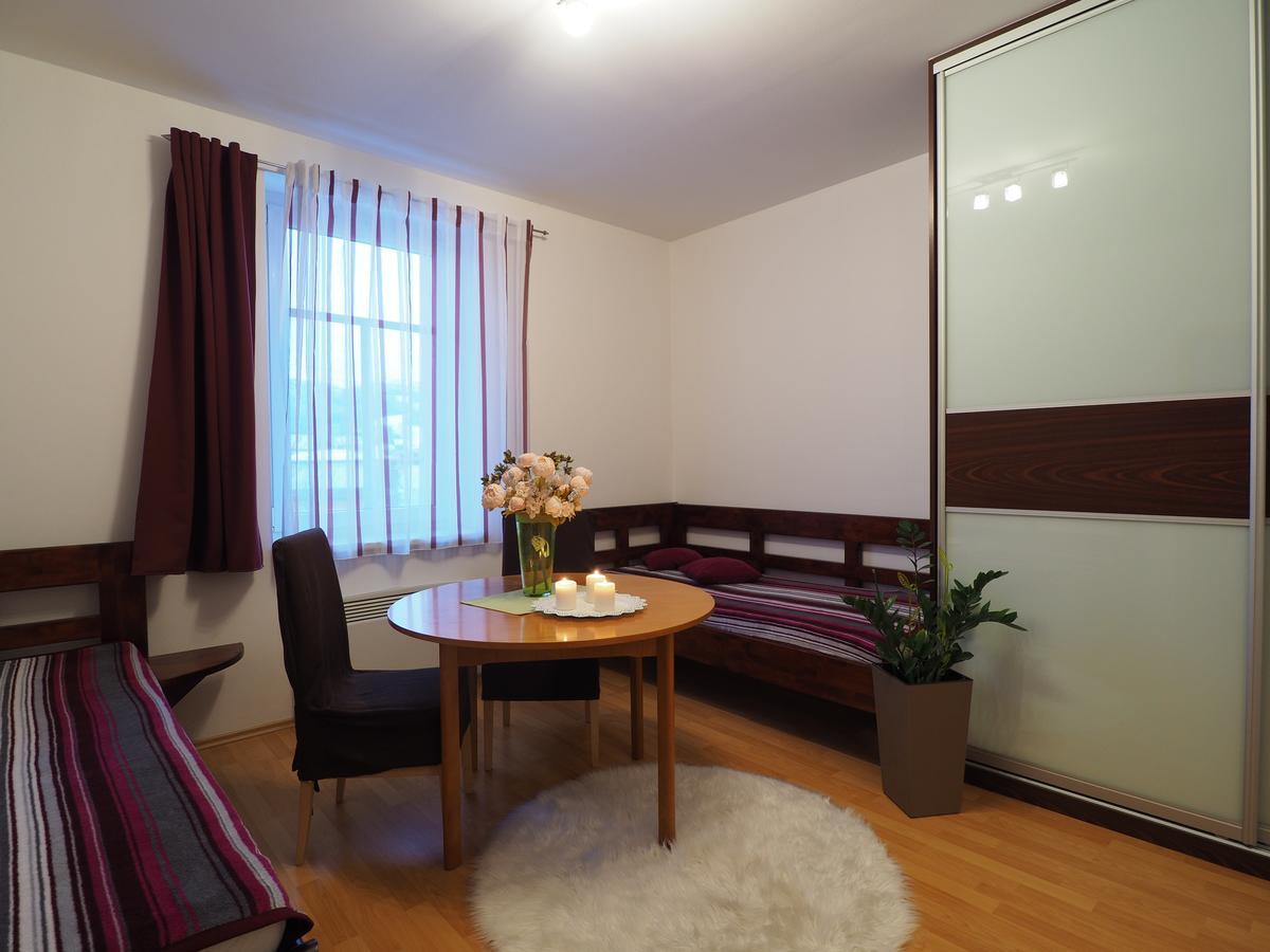 Apartman Radmila Luhačovice Exteriör bild